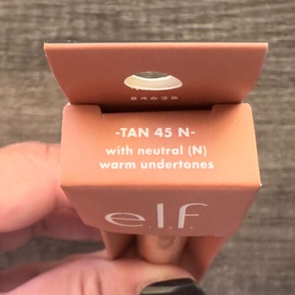 E.L.F. Flawless Brightening Concealer Tan 45N With Neutral Warm Undertones - Picture 5 of 8